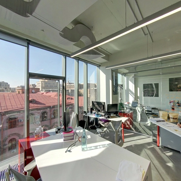 Impact Hub Yerevan - коворкинг-клуб в Ереване: коворкинг, рабочее пространство, аренда офиса, конференс-зал,