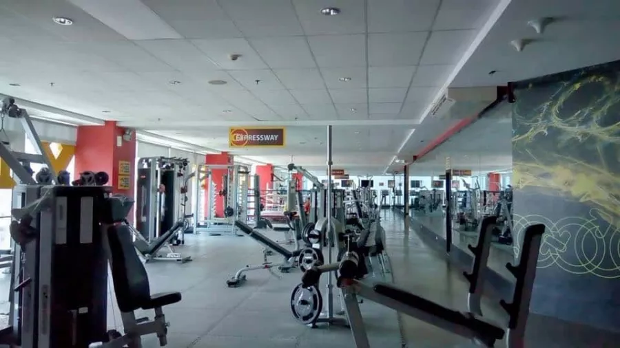 Фитнес-клуб Gold’s Gym Cebu в Себу: Фитнес,