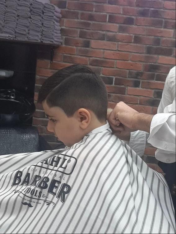 Мужская цирюльня Freйd в Москве: Стрижка, Борода, Бритье, Барбершоп, Красота,