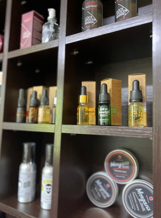 Мужская цирюльня Freйd в Москве: Стрижка, Борода, Бритье, Барбершоп, Красота,