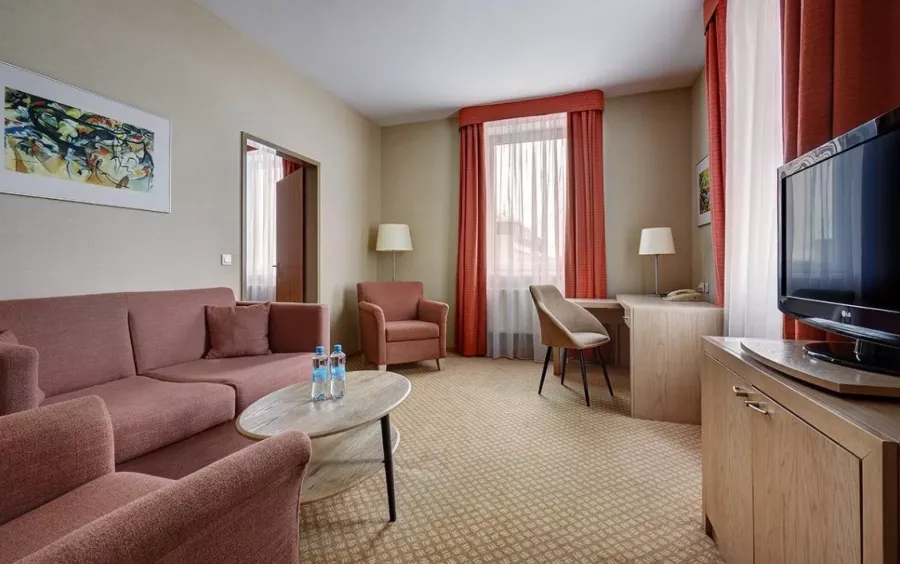 Гостиница 4* Holiday Inn Moscow Lesnaya в Москве: Отель, Гостиница, Ресторан, Тренажёрный зал, Банкетный зал,