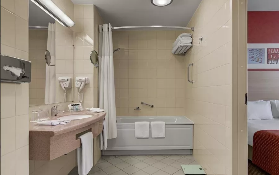 Гостиница 4* Holiday Inn Moscow Lesnaya в Москве: Отель, Гостиница, Ресторан, Тренажёрный зал, Банкетный зал,
