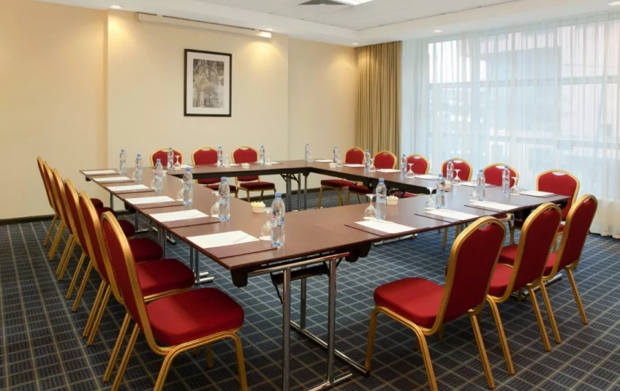 Гостиница 4* Holiday Inn Moscow Lesnaya в Москве: Отель, Гостиница, Ресторан, Тренажёрный зал, Банкетный зал,