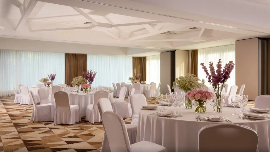 Hotel & SPA 4* Palmira Garden в Видном: Сауна, Хамам, Бассейн, SPA, Фитнес, Ресторан, Кафе, Парковая Зона,
