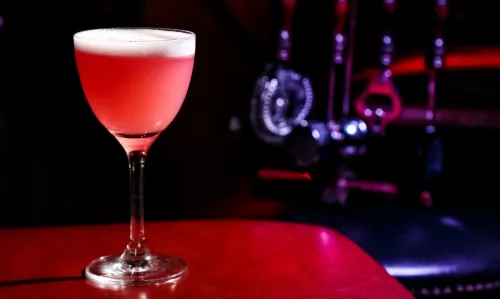 Бар Mr.Help&friends  в  Москве