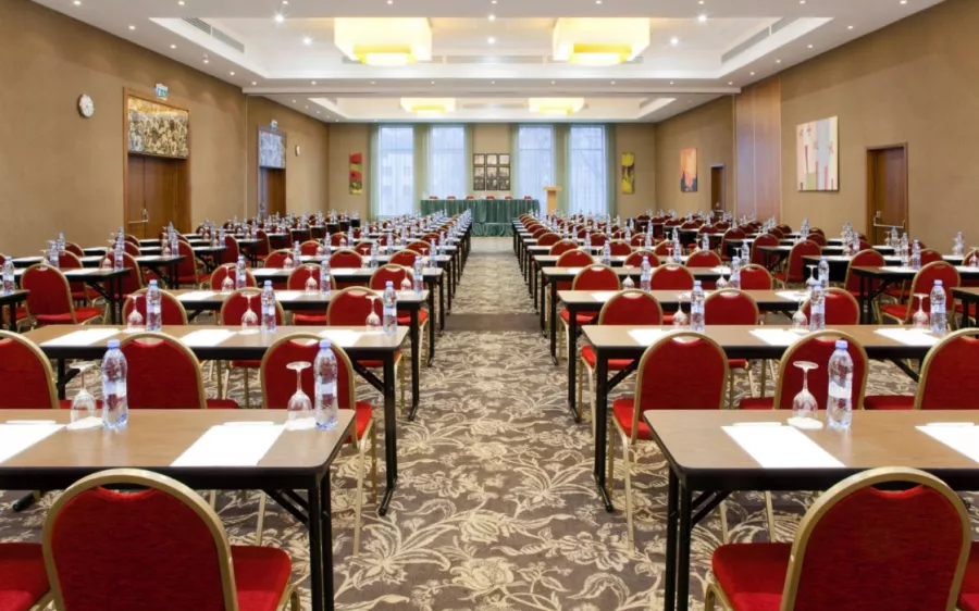Гостиница 4* Holiday Inn Moscow Suschevsky в Москве: Гостиница, Отель, Банкетный зал, Ресторан, Тренажерный зал,