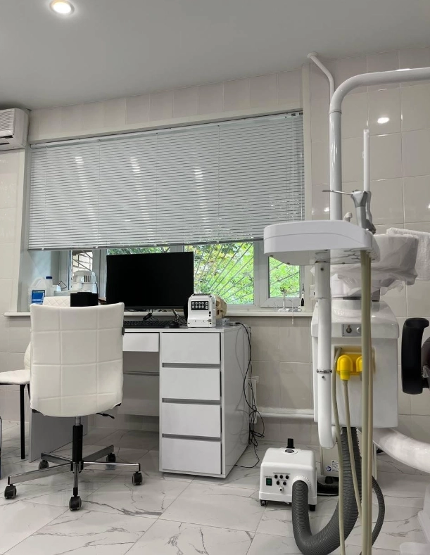 Многопрофильный медицинский центр Medzon Clinic в Москве: Имплантация, Детский Стоматолог, Ортодонт, Стоматолог-ортопед, Стоматолог-хирург, Прицельный снимок зуба, Детский ортодонт, Стоматология во сне для взрослых,