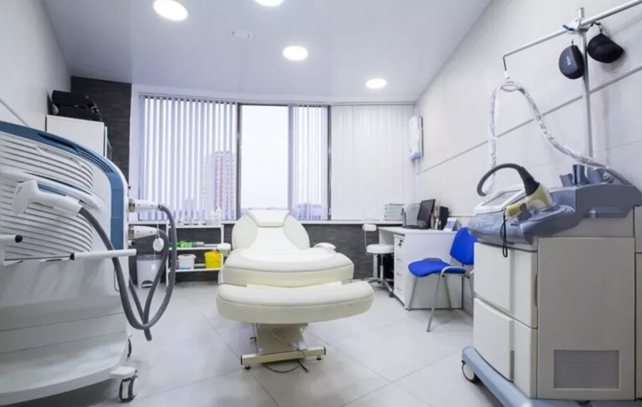 Медицинский центр 100MED в Москве: Лазерная косметология, Перманентный макияж, Пирсинг, Удаление новообразований, Имплантация, Ортодонт, ОПТГ, Стоматолог-ортопед, Стоматолог-хирург, Пародонтолог, Массаж, Инъекционные процедуры, Детский Стоматолог,