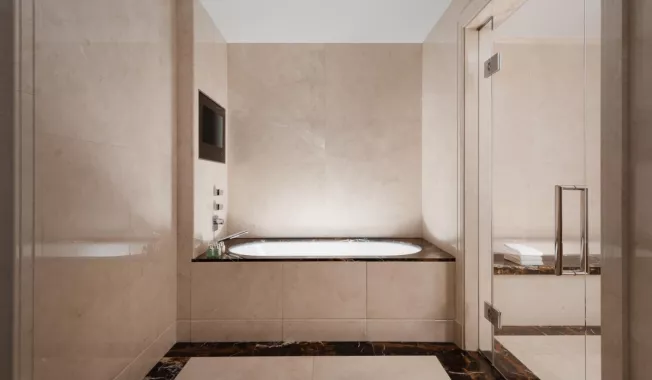 Гостиница 5* "Hotel Continental".