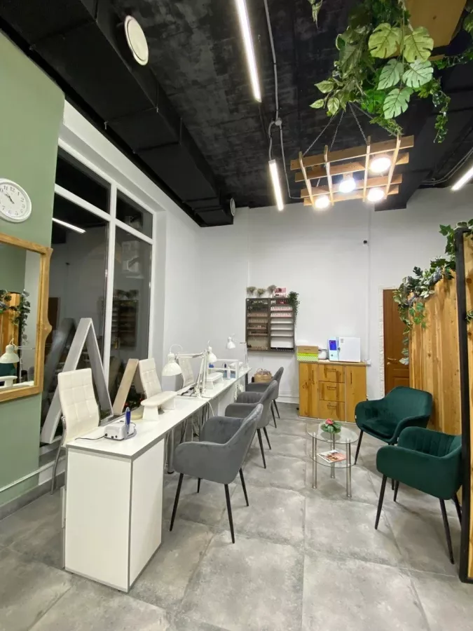 Салон красота Narine beauty studio в Калининграде: Гель-лак, Мужской маникюр, Пилинг, Чистка лица, Педикюр, Аппаратный маникюр, Наращивание гелем, Дизайн ногтей,