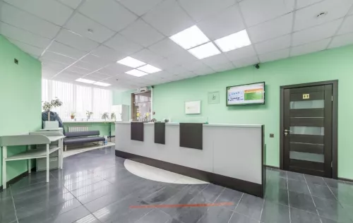 Медицинский центр Лайф Клиник  в  Москве