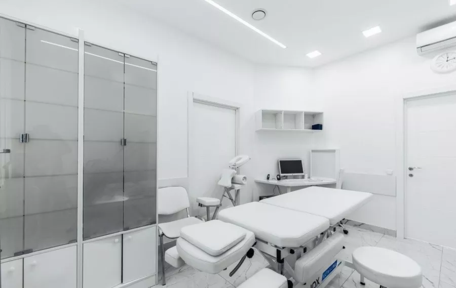Многопрофильный медицинский центр MDC Clinic в Москве: Лазерная косметология, Удаление новообразований, Имплантация, Ортодонт, ОПТГ, Стоматолог-ортопед, Стоматолог-хирург, Гнатолог, Массаж, Инъекционные процедуры,