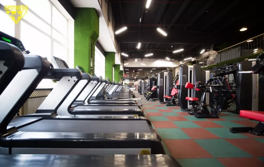 Фитнес-клуб GFITNESS в Москве: Аэробика, Боевые искусства, Йога, Калланетика, Кроссфит, Пилатес, Акробатика, Бокс, Джиу-джитсу,