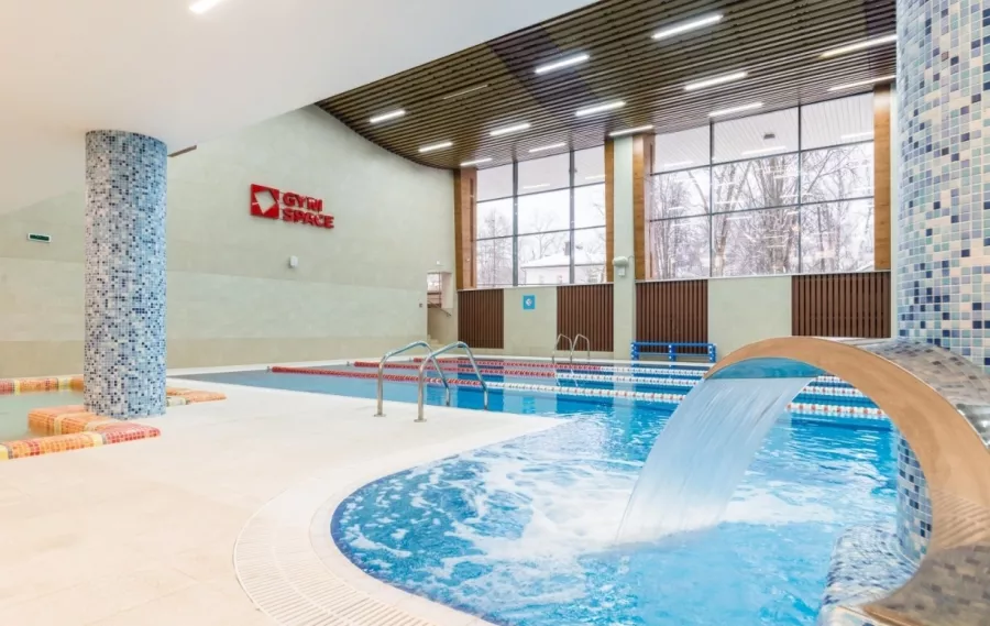 Фитнес-клуб Gym space в Москве: Аквааэробика, Аэробика, Боевые искусства, Бодифлекс,