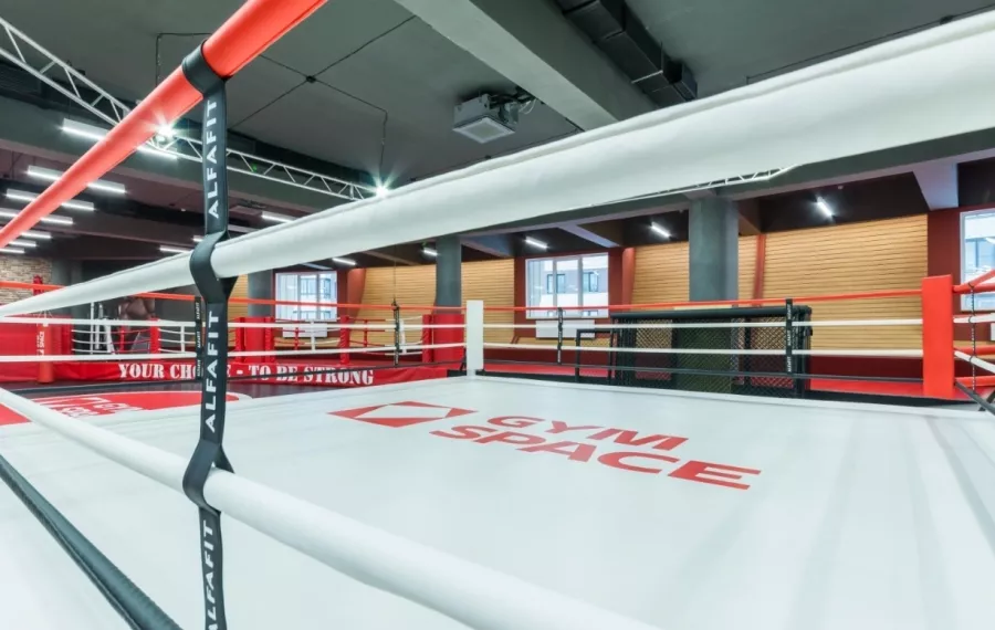 Фитнес-клуб Gym space в Москве: Аквааэробика, Аэробика, Боевые искусства, Бодифлекс,