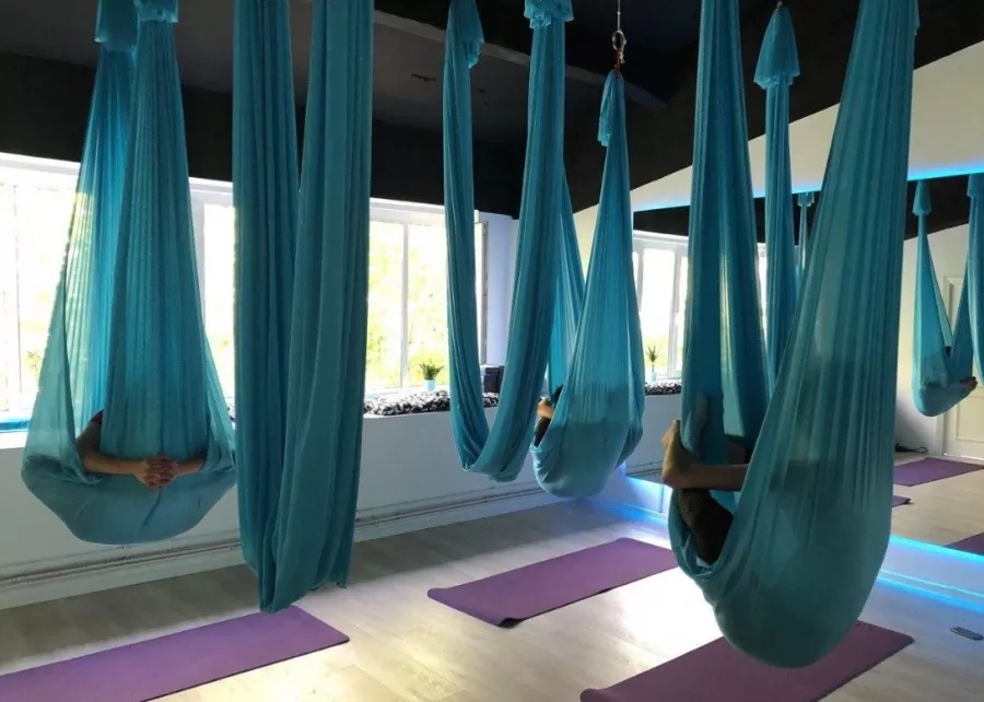 Студия растяжки и функционального тренинга Relax & Stretch в Москве: Женский зал, Стретчинг, Персональный тренер, Стрип-пластика, Йога,