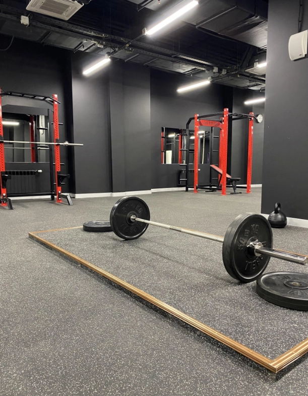 Фитнес-клуб FoxFit в Москве: Аэробика, Боевые искусства, Бодифлекс, Йога, Кроссфит, Пилатес, Стретчинг, Танцы, Фитбол, Фитнес для детей, Персональный тренер, Фитнес бар, TRX-тренировки,