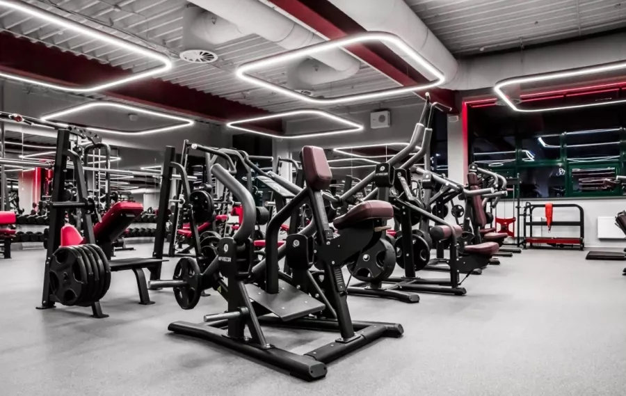 Фитнес-клуб Powerhouse gym в Москве: Аквааэробика, Аэробика, Боевые искусства, Детский уголок, Йога, Бассейн, Хаммам,