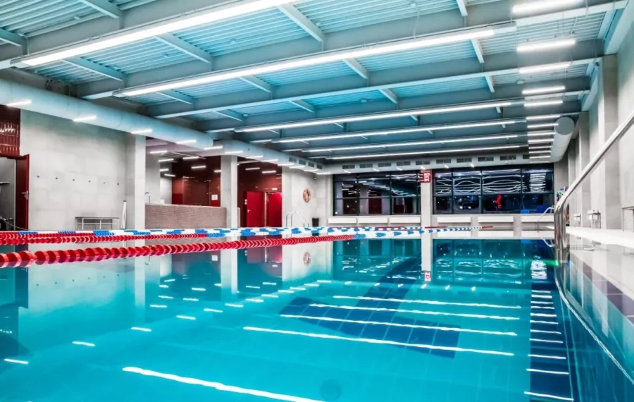 Фитнес-клуб Powerhouse gym в Москве: Аквааэробика, Аэробика, Боевые искусства, Детский уголок, Йога, Бассейн, Хаммам,