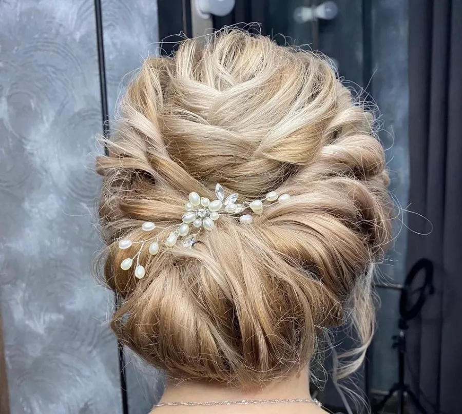 Салон красоты Модный проспект в Калининграде: Свадебные прически, Стрижка, Пилинг, Чистка, Красота,