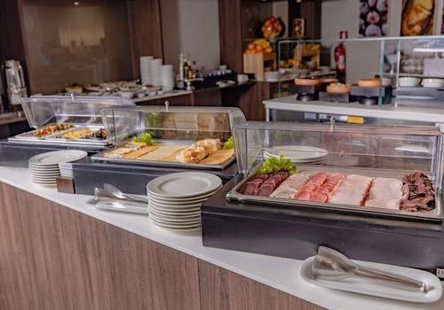Отель "DoubleTree by Hilton Yerevan City Centre".