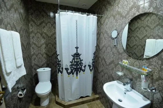 Отель "Deluxe Hotel Yerevan".