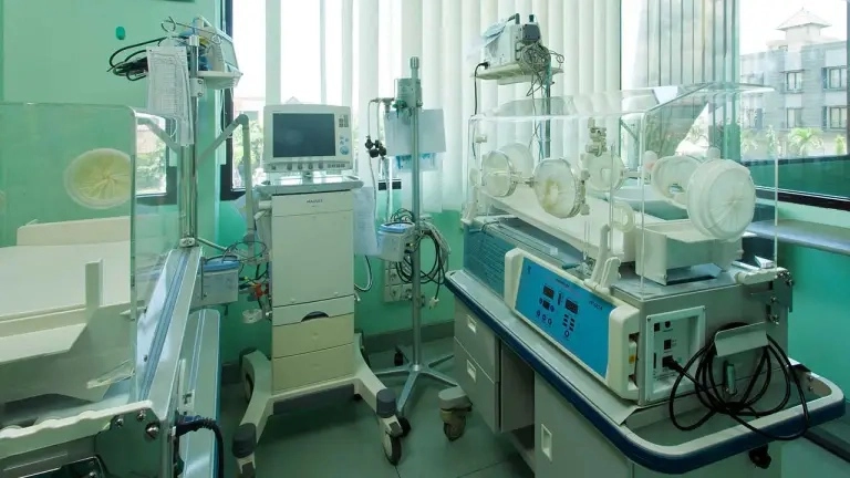 Balimed Hospital в Денпасар: Массаж, Помощь, Хирургия,