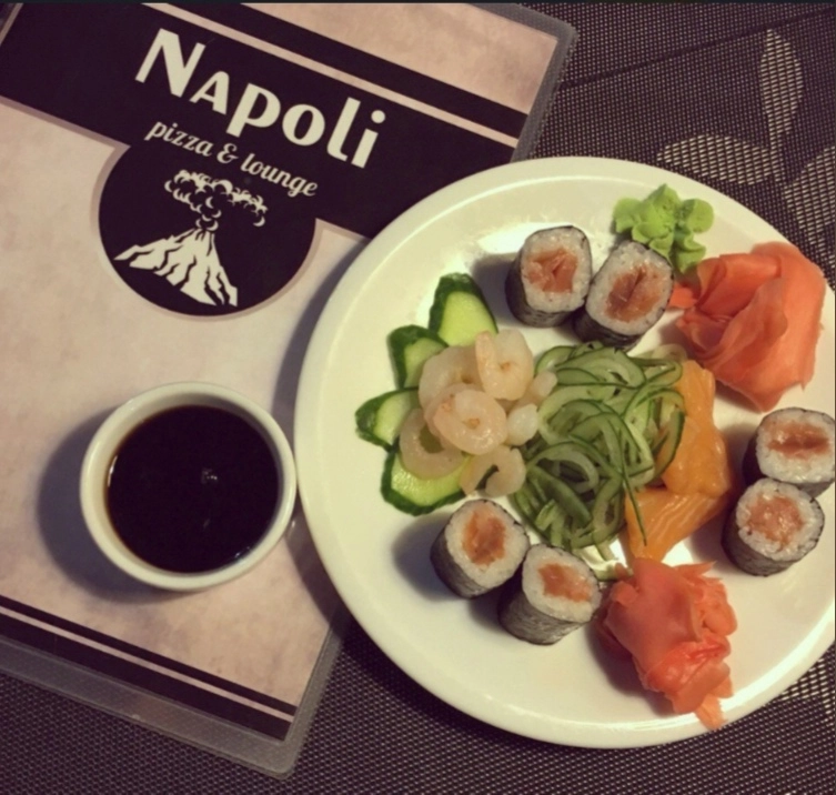 Пиццерия Napoli в Балтийске: Итальянская кухня, Пицца , Суши , Кофе, Чай,