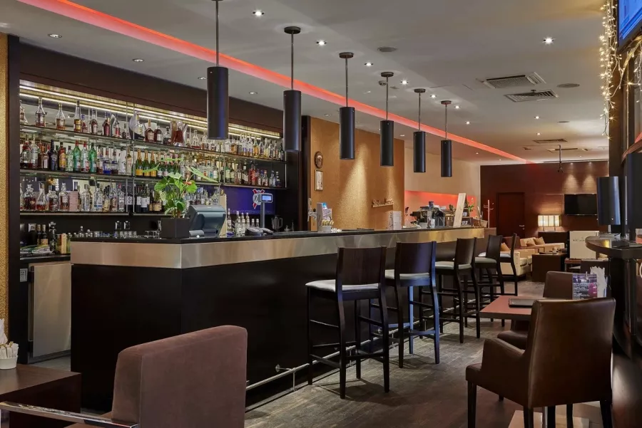 Гостиница Radisson Blue Hotel Kaliningrad в Калининграде: Сауны, Тренажерный зал, Сейф, Банкетный зал, Парковка, Прачечная,