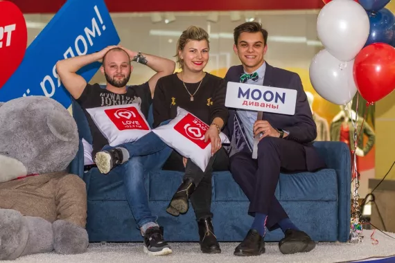 Мебельный салон "Moon Family".