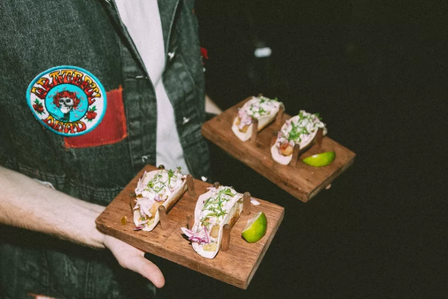 El Chapo Grande Ресторан в Санкт-Петербурге: Отдых, Ресторан, Мексиканская кухня, Бар, Коктейли, Живая музыка,