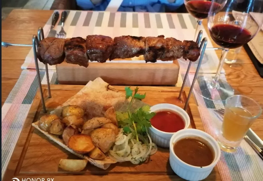 Ресторан Мацони в Анапе: Хинкальная, Грузинская кухня, Кавказская кухня, Заказ навынос,