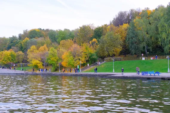  Аренда теплоходов "Rivertickets.ru".