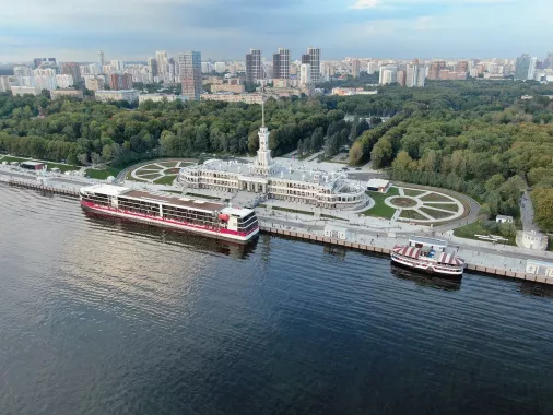  Аренда теплоходов "Rivertickets.ru".