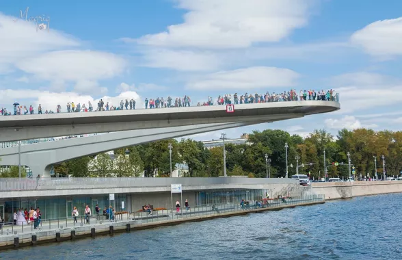  Аренда теплоходов "Rivertickets.ru".