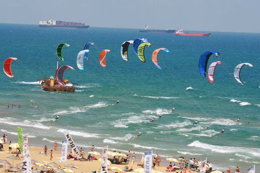 Burc Beach в Стамбуле: Пляжи Стамбул, Море, Лето , Кайт Серф , Пляжный Отдых,