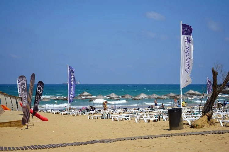 Burc Beach в Стамбуле: Пляжи Стамбул, Море, Лето , Кайт Серф , Пляжный Отдых,