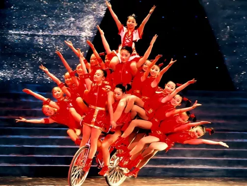 Театр «Tiandi Theatre Acrobatic Show»