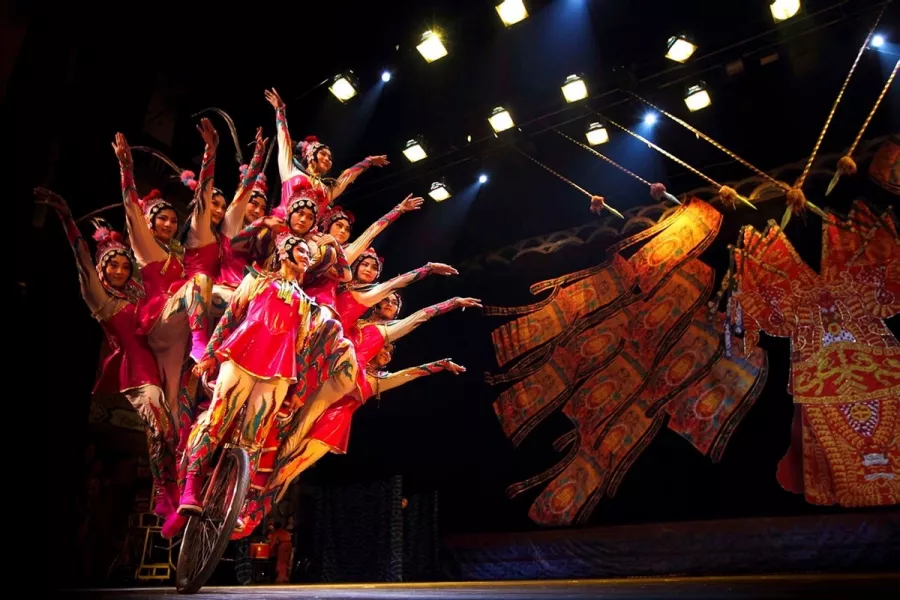 Театр Tiandi Theatre Acrobatic Show в Пекине: Развлечения, Акробатика,