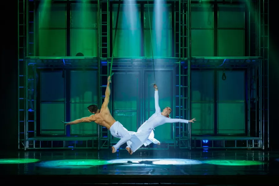Театр Tiandi Theatre Acrobatic Show в Пекине: Развлечения, Акробатика,