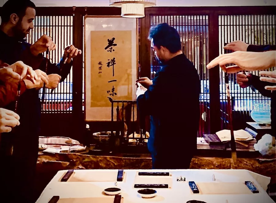Курсы Hutong Calligraphy Class в Пекине: Каллиграфия, Курсы,