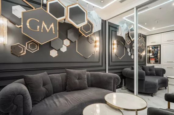 Салон красоты "Gold Manhattan".