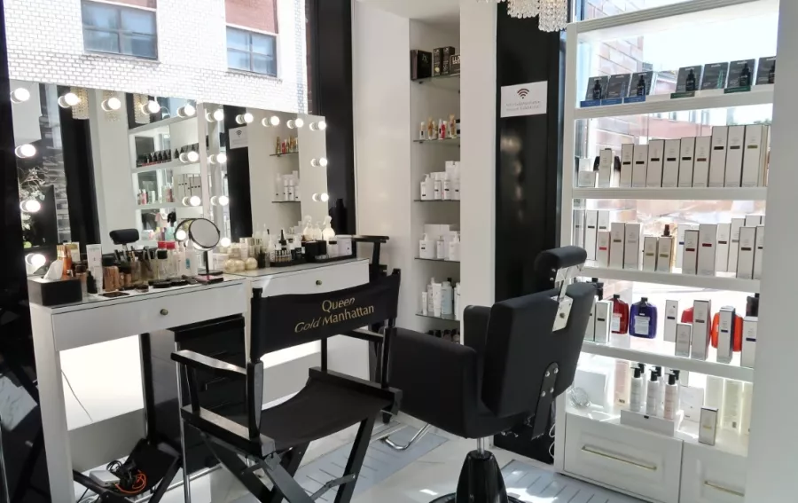 Салон красоты Gold Manhattan в Москве: Макияж, Брови, Ресницы, Депиляция, Маникюр, Стрижка, Окрашивание, Косметология,