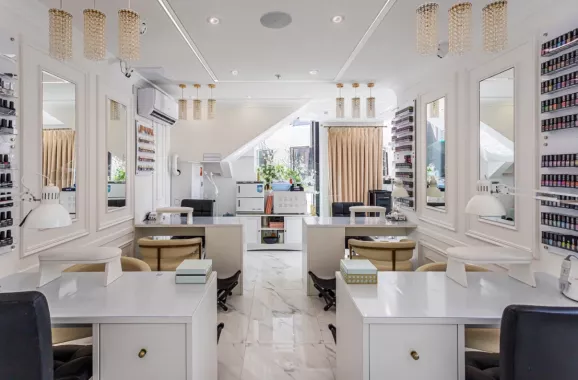 Салон красоты "Gold Manhattan".