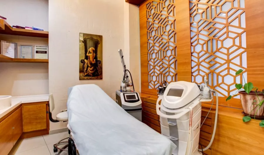 Салон красоты Grace Spa в Москве: Волосы, Маникюр, Косметология, Массаж, Лазерная эпиляция, Ресницы, Брови, Хаммам,