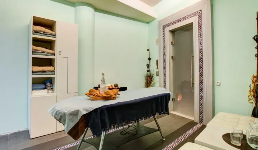 Салон красоты Grace Spa в Москве: Волосы, Маникюр, Косметология, Массаж, Лазерная эпиляция, Ресницы, Брови, Хаммам,