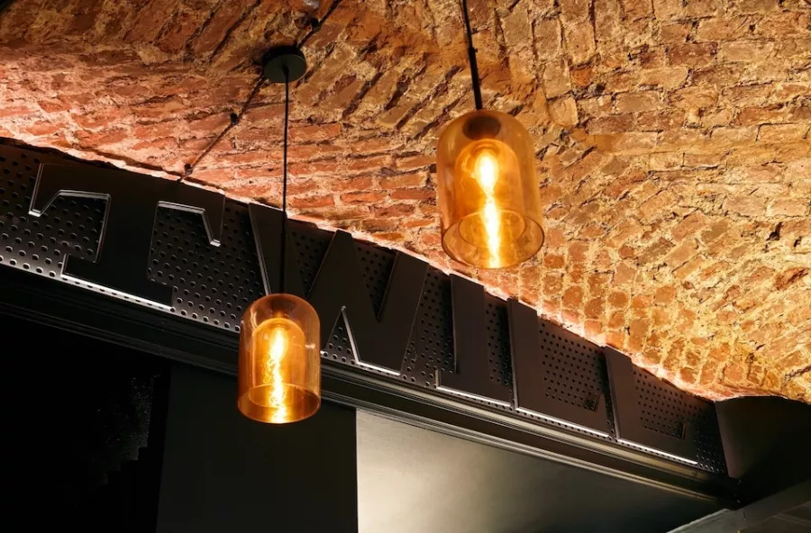 Бар The Twill Bar в Санкт-Петербурге: Камерный бар, Уютный вечер, Уединение, Европейская кухня,
