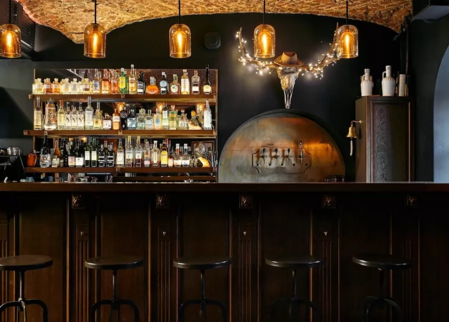 Бар The Twill Bar в Санкт-Петербурге: Камерный бар, Уютный вечер, Уединение, Европейская кухня,