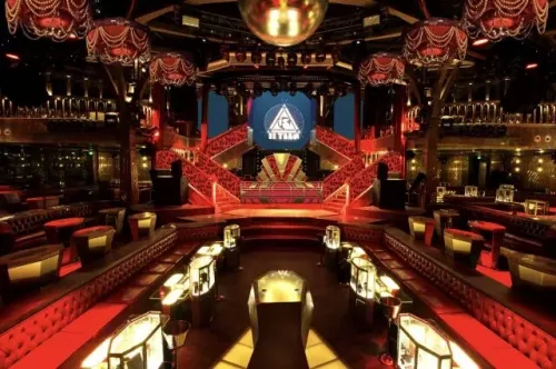 Клуб CLUB SIR.TEEN  в  Пекине