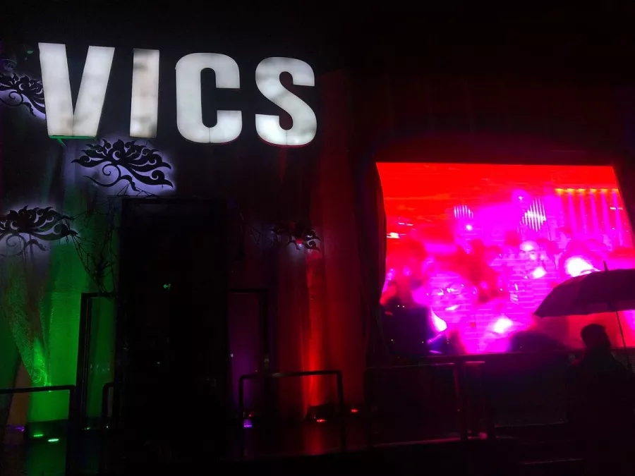 Клуб Vics Club в Пекине: Отдых, Клуб, Живая музыка,
